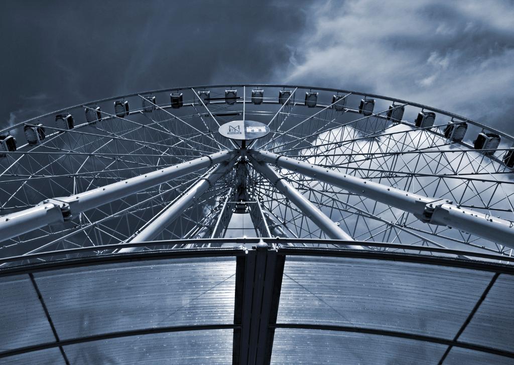 Manchester_wheel_2.jpg