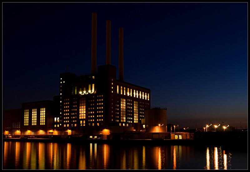 fb_svanemoelle_4.jpg - Svanemølleværket by night