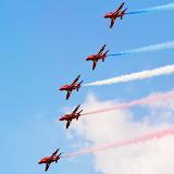 Red_Arrows_Roskilde_Airshow_1v2